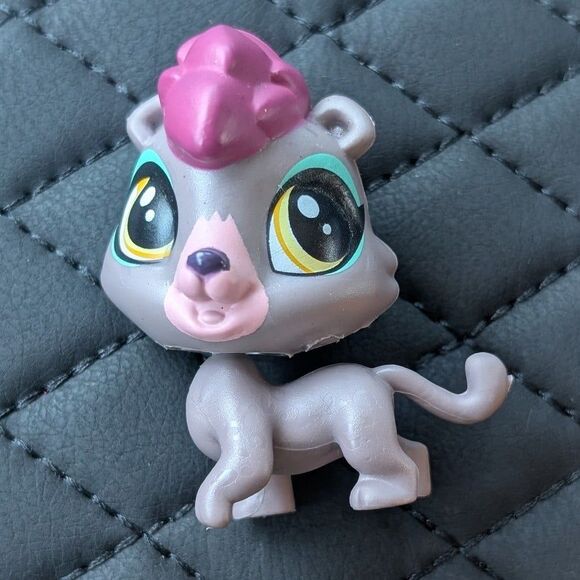 LPS Littlest Pet Shop Sammie Von Sleek The Jaguar (#4020) Pet Fest Pawza Hotel - Picture 1 of 4